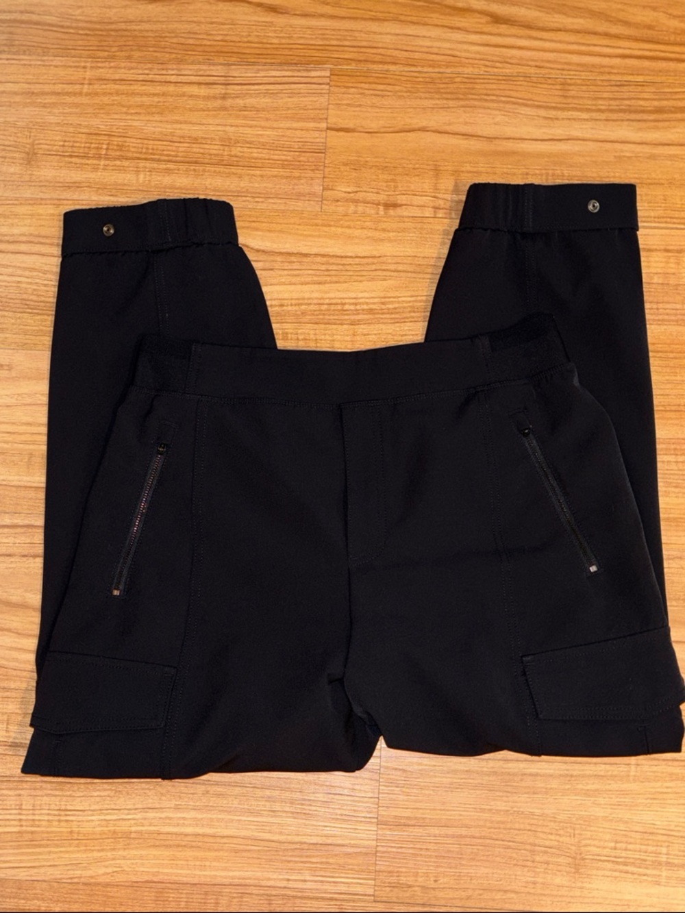 Athleta Endless High Rise Women’s Black Cargo Pants - Picture 4 of 12